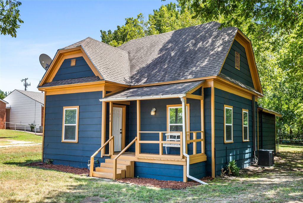 614 Rice Street, Denison, TX 75020