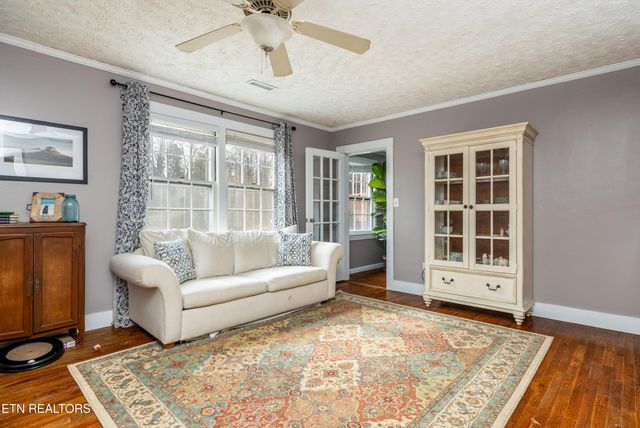 319 Hermitage Drive, Knoxville, TN 37920