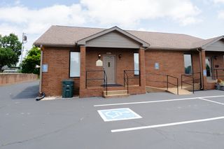 2104A Park Plaza Dr, Springfield, TN 37172