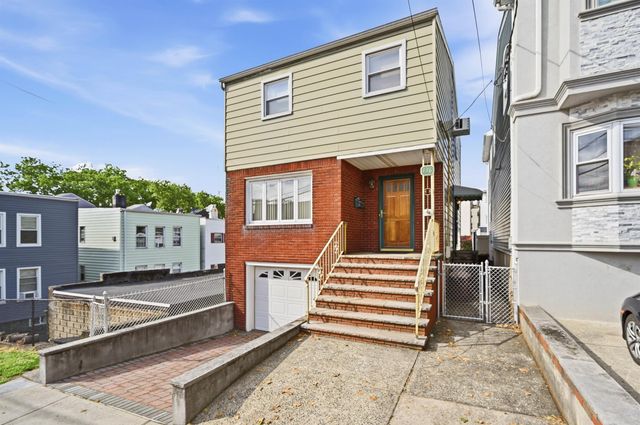 136 POPLAR ST, Jc, Heights, NJ 07307