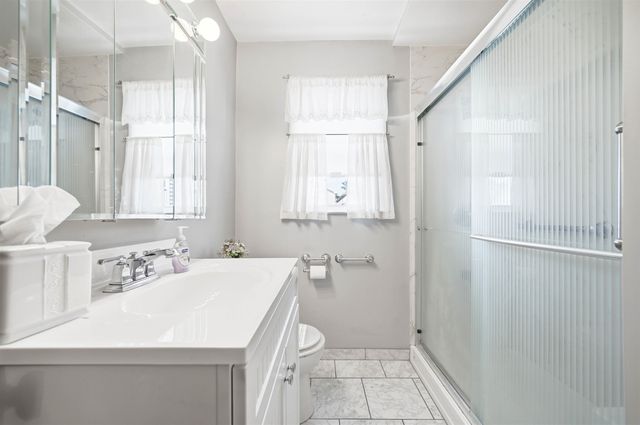 136 POPLAR ST, Jc, Heights, NJ 07307