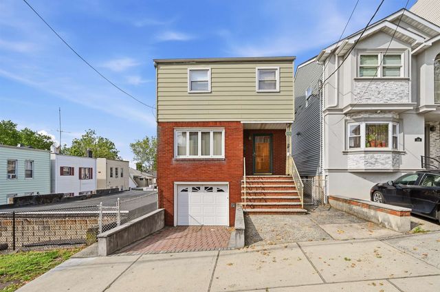 136 POPLAR ST, Jc, Heights, NJ 07307