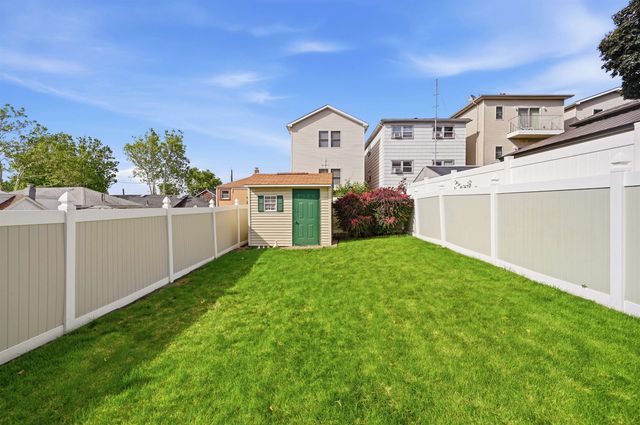 136 POPLAR ST, Jc, Heights, NJ 07307