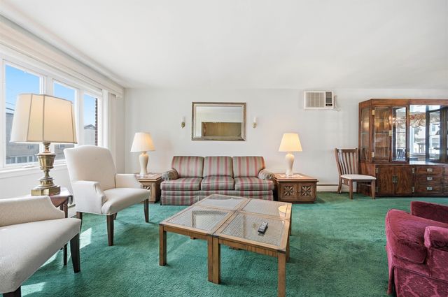 136 POPLAR ST, Jc, Heights, NJ 07307