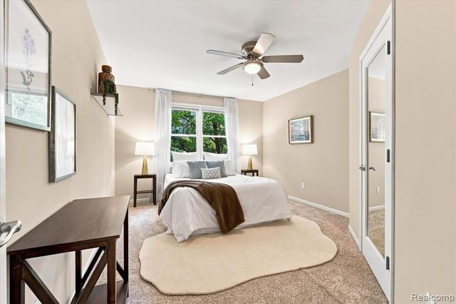 9688 Kingston Pointe Drive, Clarkston, MI 48348