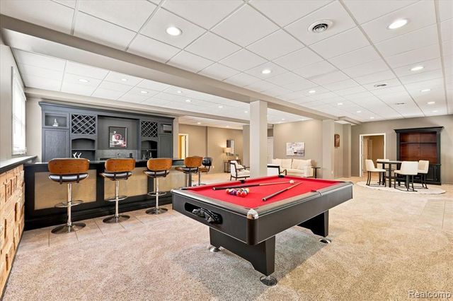 9688 Kingston Pointe Drive, Clarkston, MI 48348