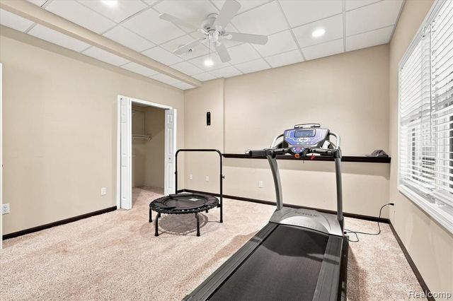 9688 Kingston Pointe Drive, Clarkston, MI 48348