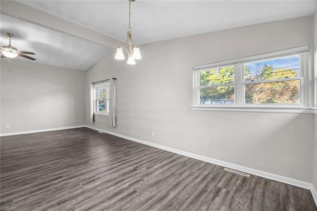 445 Pepper Mill LN, Norfolk, VA 23502