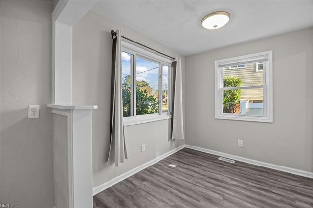 445 Pepper Mill LN, Norfolk, VA 23502