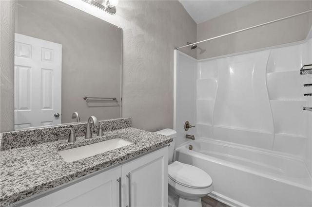 445 Pepper Mill LN, Norfolk, VA 23502