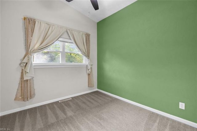 445 Pepper Mill LN, Norfolk, VA 23502