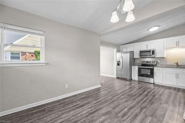 445 Pepper Mill LN, Norfolk, VA 23502