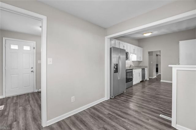 445 Pepper Mill LN, Norfolk, VA 23502