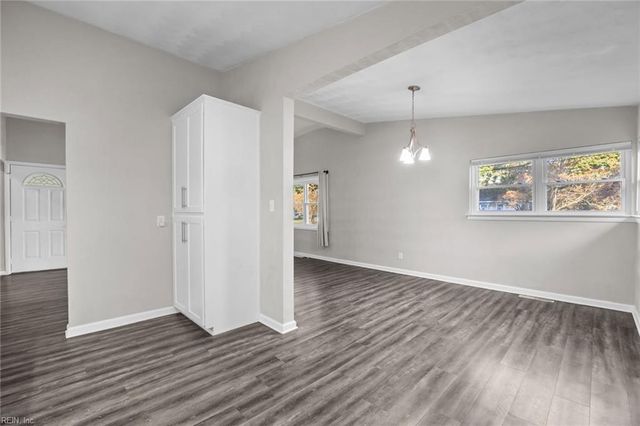 445 Pepper Mill LN, Norfolk, VA 23502