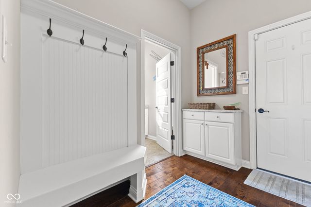 5719 Autumn Breeze Lane, Indianapolis, IN 46237