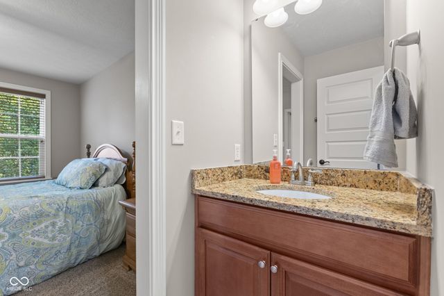 5719 Autumn Breeze Lane, Indianapolis, IN 46237