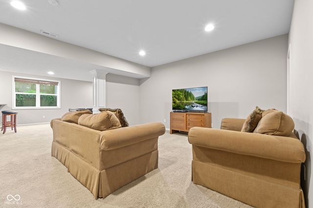 5719 Autumn Breeze Lane, Indianapolis, IN 46237