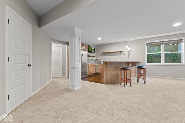 5719 Autumn Breeze Lane, Indianapolis, IN 46237