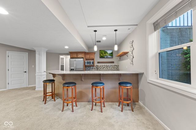 5719 Autumn Breeze Lane, Indianapolis, IN 46237