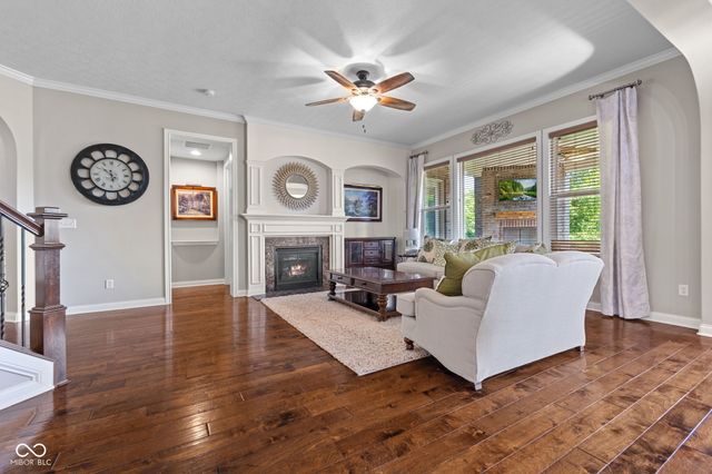 5719 Autumn Breeze Lane, Indianapolis, IN 46237