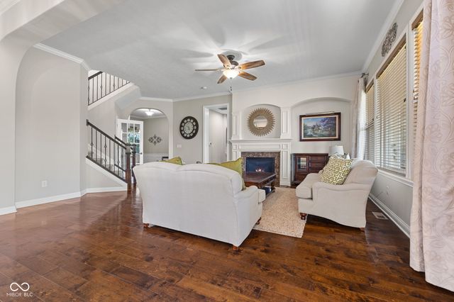 5719 Autumn Breeze Lane, Indianapolis, IN 46237