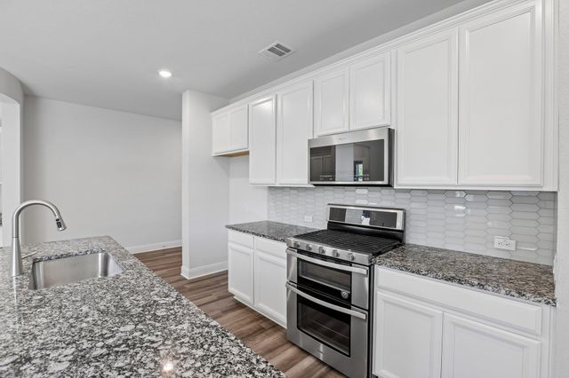 184 Dome Peak TER, Dripping Springs, TX 78620