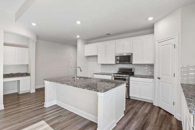 184 Dome Peak TER, Dripping Springs, TX 78620