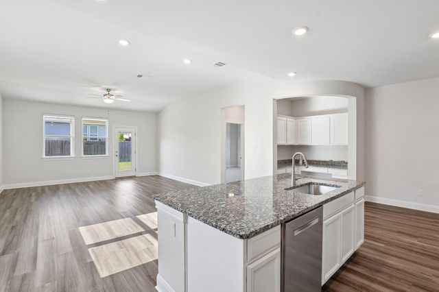 184 Dome Peak TER, Dripping Springs, TX 78620