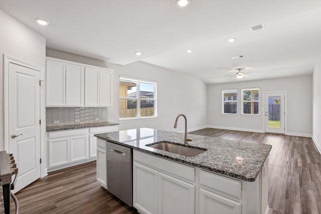 184 Dome Peak TER, Dripping Springs, TX 78620