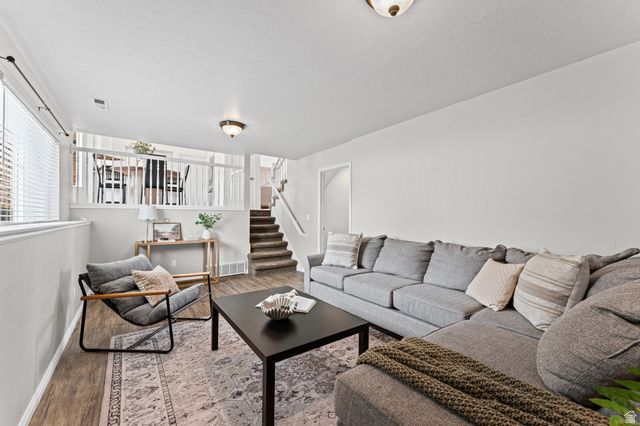 3 E ALFRED AVE, Kaysville, UT 84037