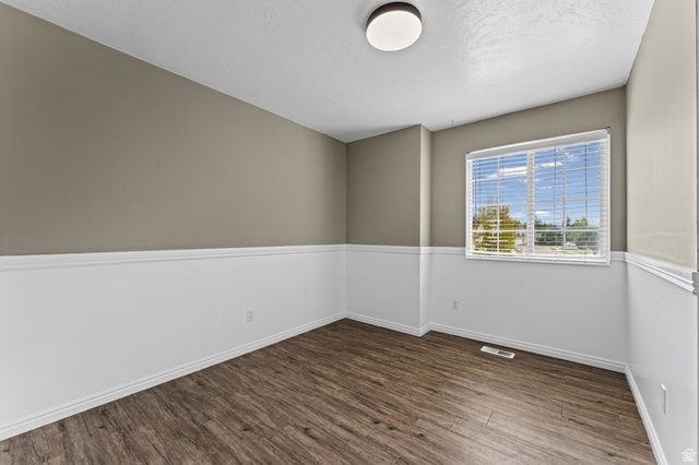 3 E ALFRED AVE, Kaysville, UT 84037