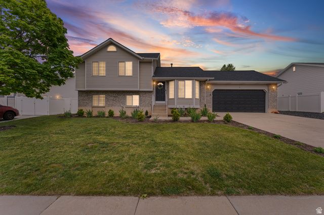 3 E ALFRED AVE, Kaysville, UT 84037