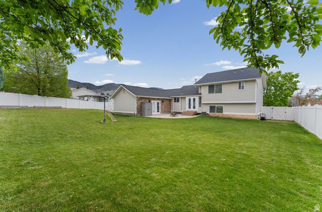3 E ALFRED AVE, Kaysville, UT 84037