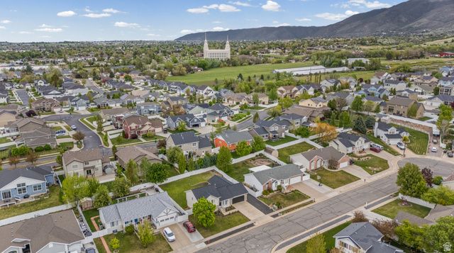 3 E ALFRED AVE, Kaysville, UT 84037