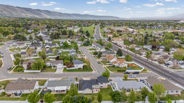 3 E ALFRED AVE, Kaysville, UT 84037