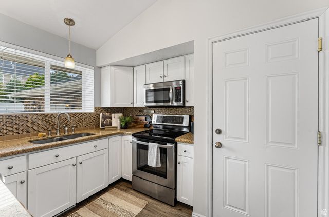 3 E ALFRED AVE, Kaysville, UT 84037