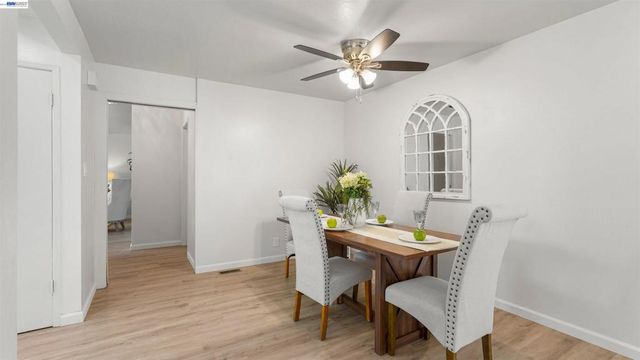 2435 Douglas St, Union City, CA 94587