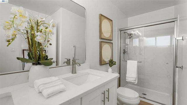 2435 Douglas St, Union City, CA 94587