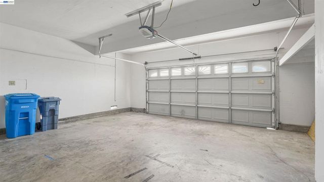 2435 Douglas St, Union City, CA 94587