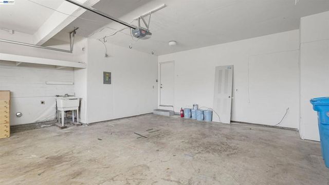 2435 Douglas St, Union City, CA 94587