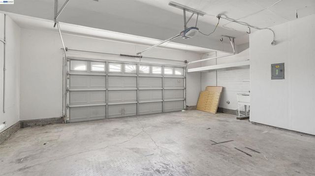 2435 Douglas St, Union City, CA 94587