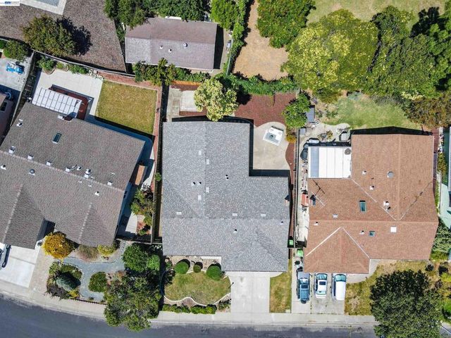2435 Douglas St, Union City, CA 94587