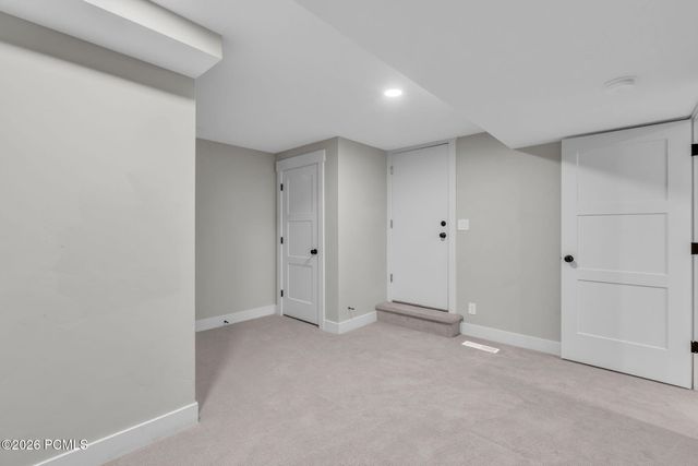 1893 E Lincoln Ln, Salt Lake City, UT 84124