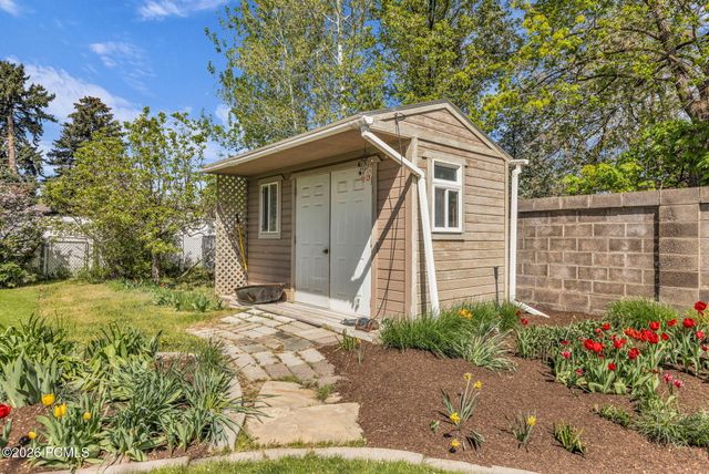 1893 E Lincoln Ln, Salt Lake City, UT 84124