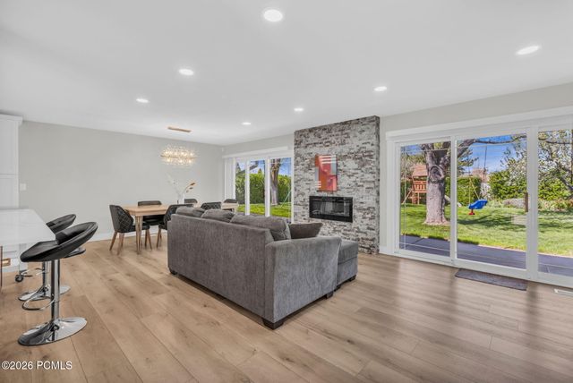 1893 E Lincoln Ln, Salt Lake City, UT 84124