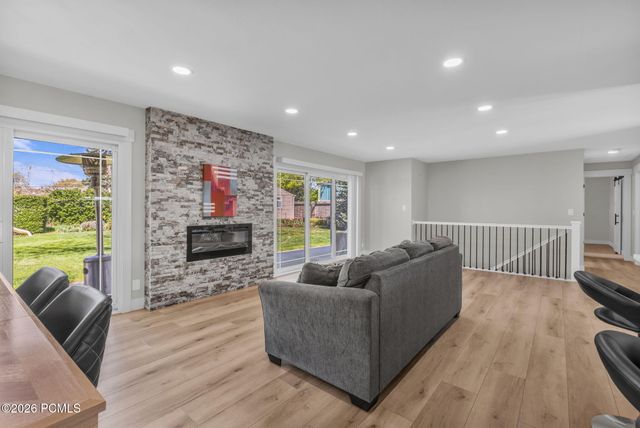 1893 E Lincoln Ln, Salt Lake City, UT 84124