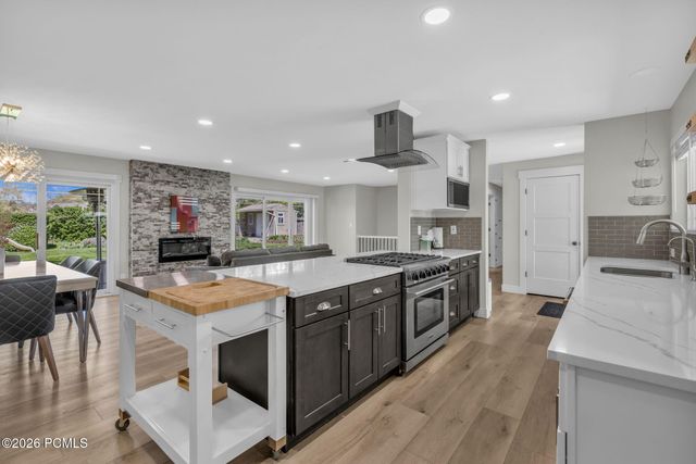 1893 E Lincoln Ln, Salt Lake City, UT 84124