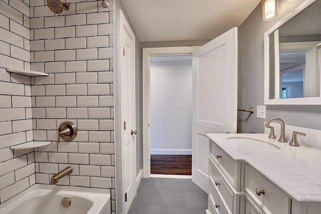 137 Walker Bungalow Road, Portsmouth, NH 03801