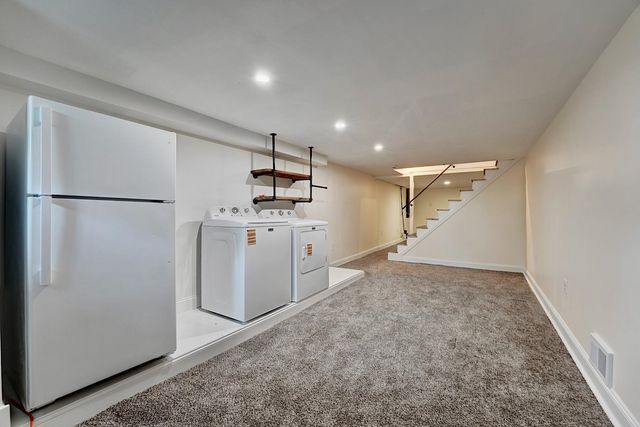 137 Walker Bungalow Road, Portsmouth, NH 03801