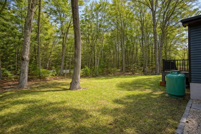 137 Walker Bungalow Road, Portsmouth, NH 03801